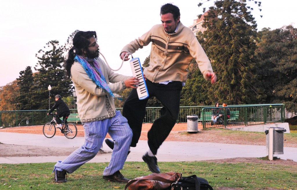 Rodrigo (24) y Augusto (23) - Plaza Francia